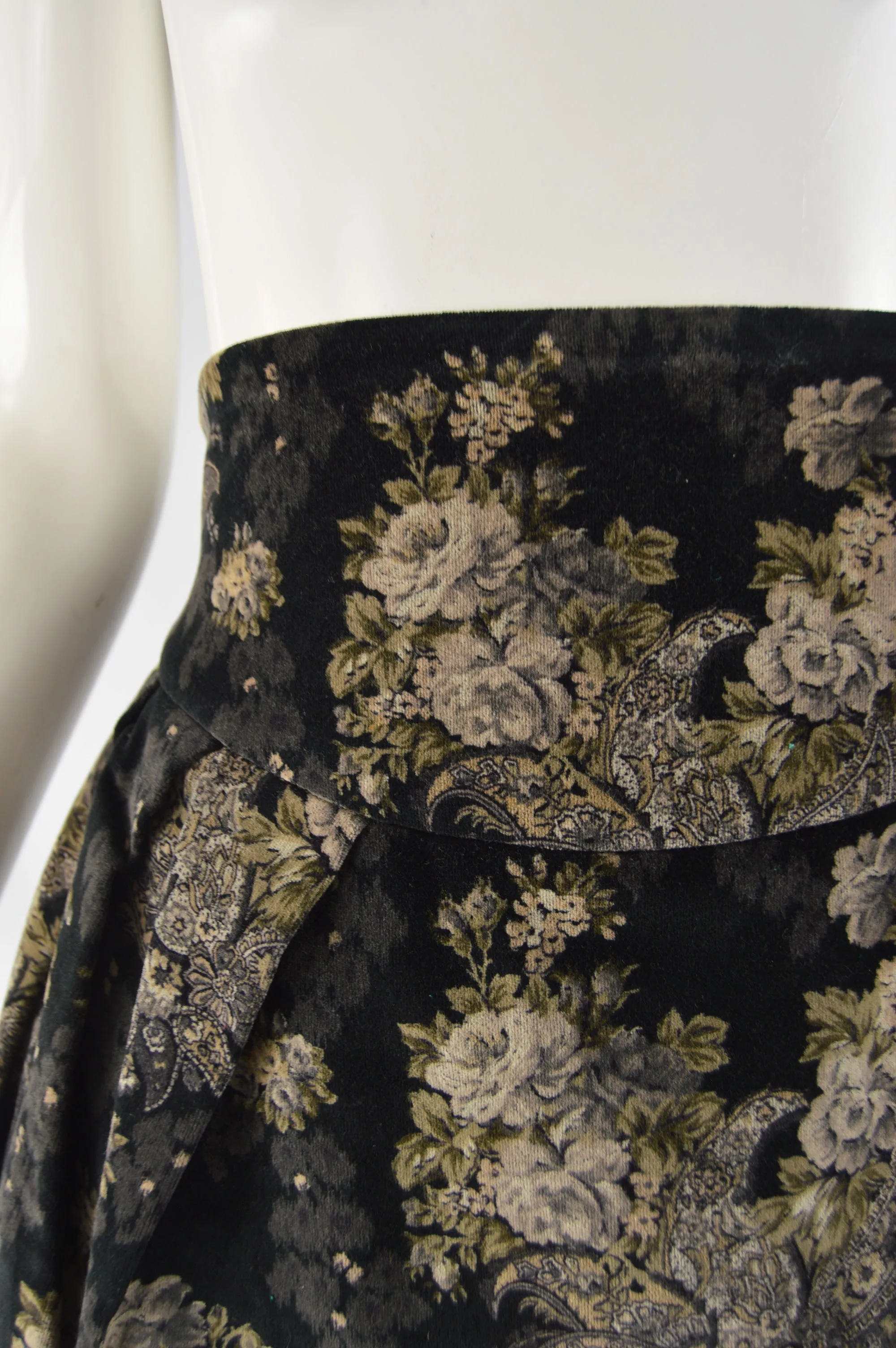 Womens Vintage Black Velvet Floral Print Skirt, 1980s