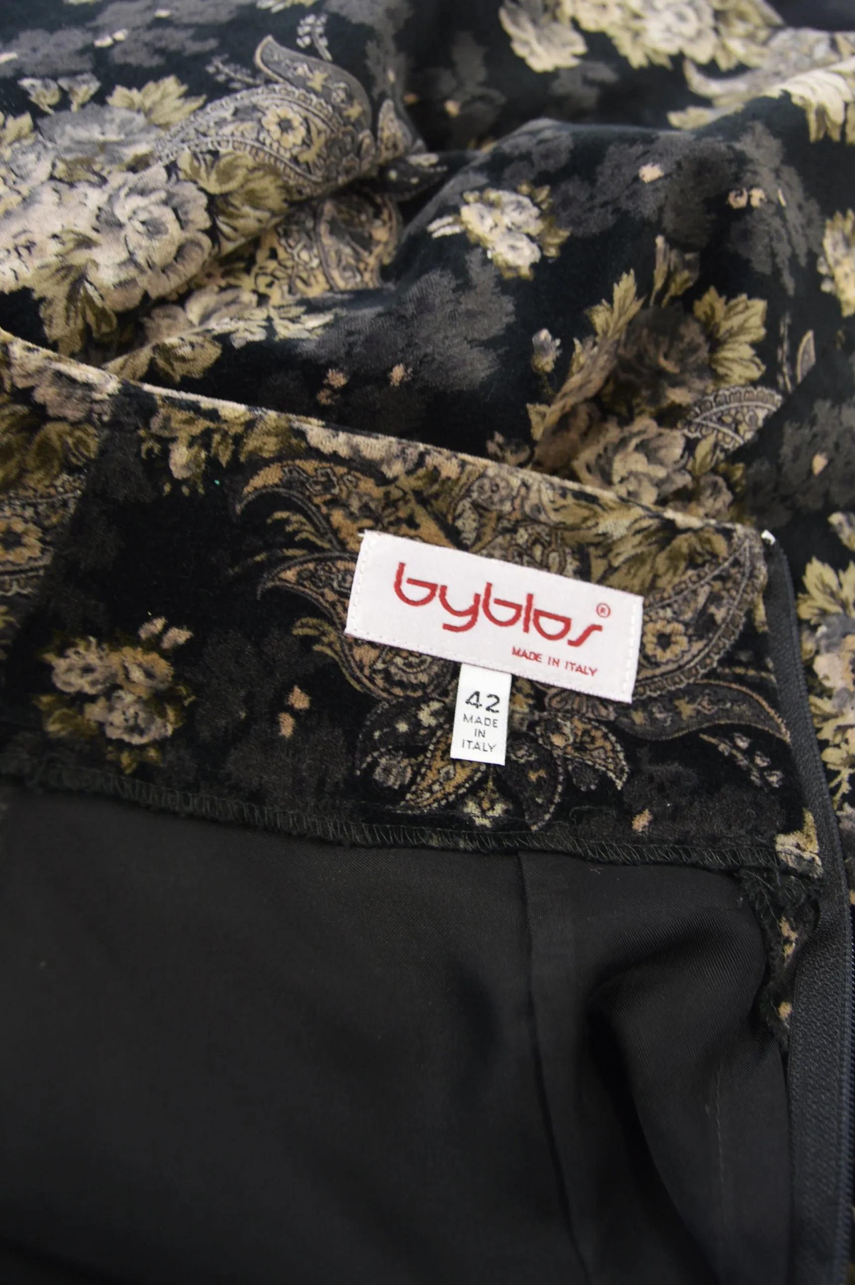 Womens Vintage Black Velvet Floral Print Skirt, 1980s